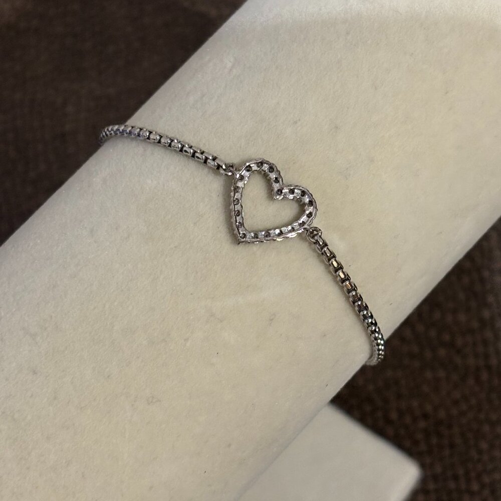 Diamond Heart Adjustable Sliding Chain on Bracelet - Picture 1 of 11